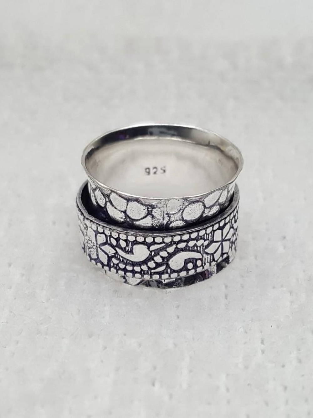 925 Silver Textured Wide Band Ring - Silver - Picture 4 of 4